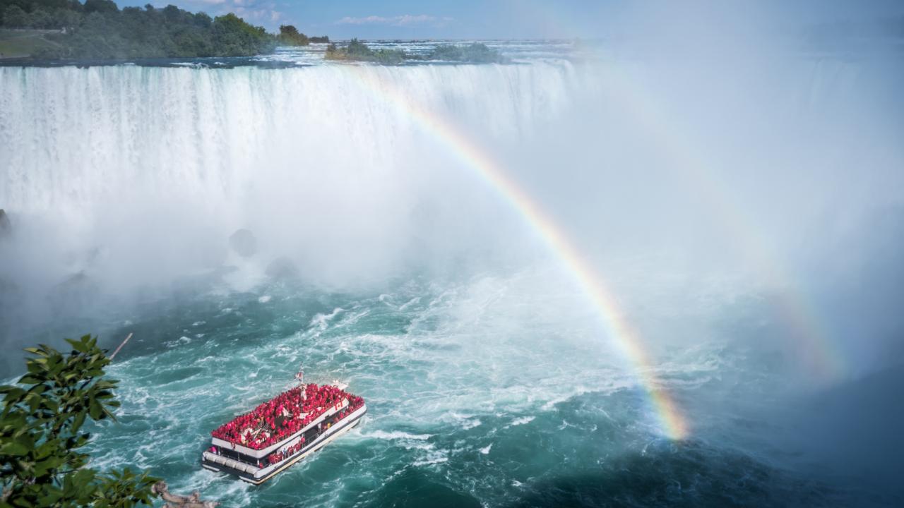 Brampton To Niagara Falls Day Tour (Small Group Tour. Boat Cruise & Wine Tasting Included)