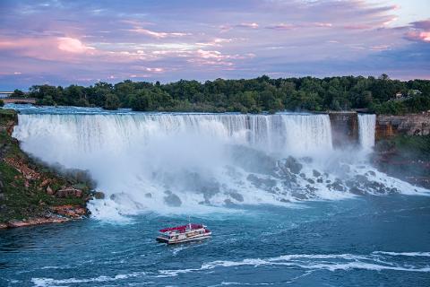 Hornblower_Falls_Cruise_med