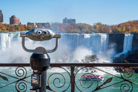 Burlington To Niagara Falls Large Group Private Tour (upto 34 Passengers)