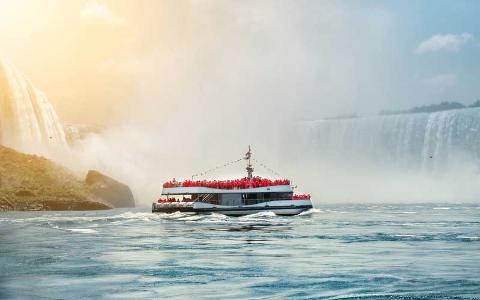 Hamilton To Niagara Falls Day Tour (Small Group Tour. Boat Cruise & Wine Tasting Included)