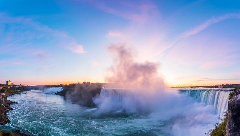 Richmond Hill To Niagara Falls Large Group Custom Bus Tour (upto 56 Passengers)