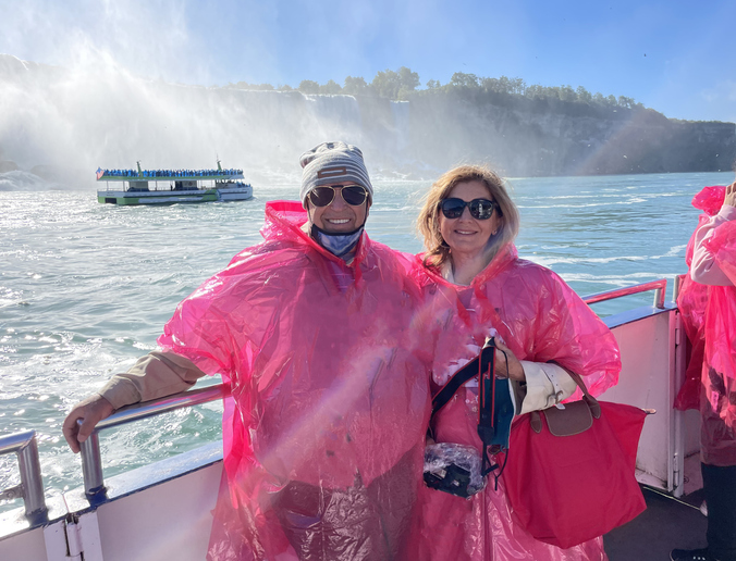 Toronto To Niagara Falls Luxury Private Tour Upto 14 People