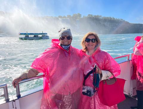 Toronto To Niagara Falls Luxury Private Tour Upto 14 People