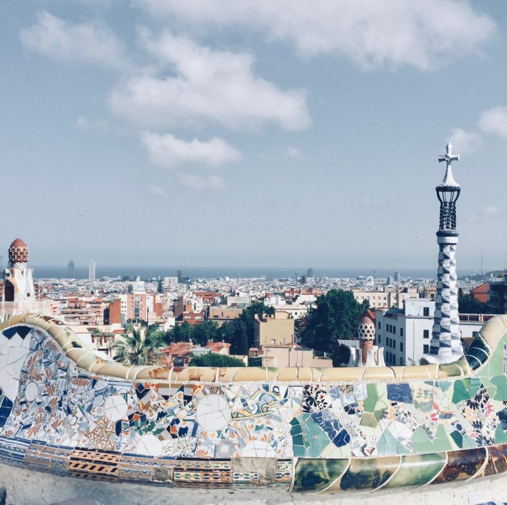 Barcelona Language & Luxury Tour, without Hotel- Single