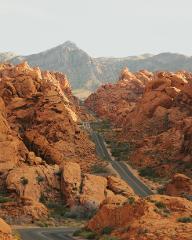 Encountering the Treasures of Nevada: Valley of Fire and Seven Magic Mountains