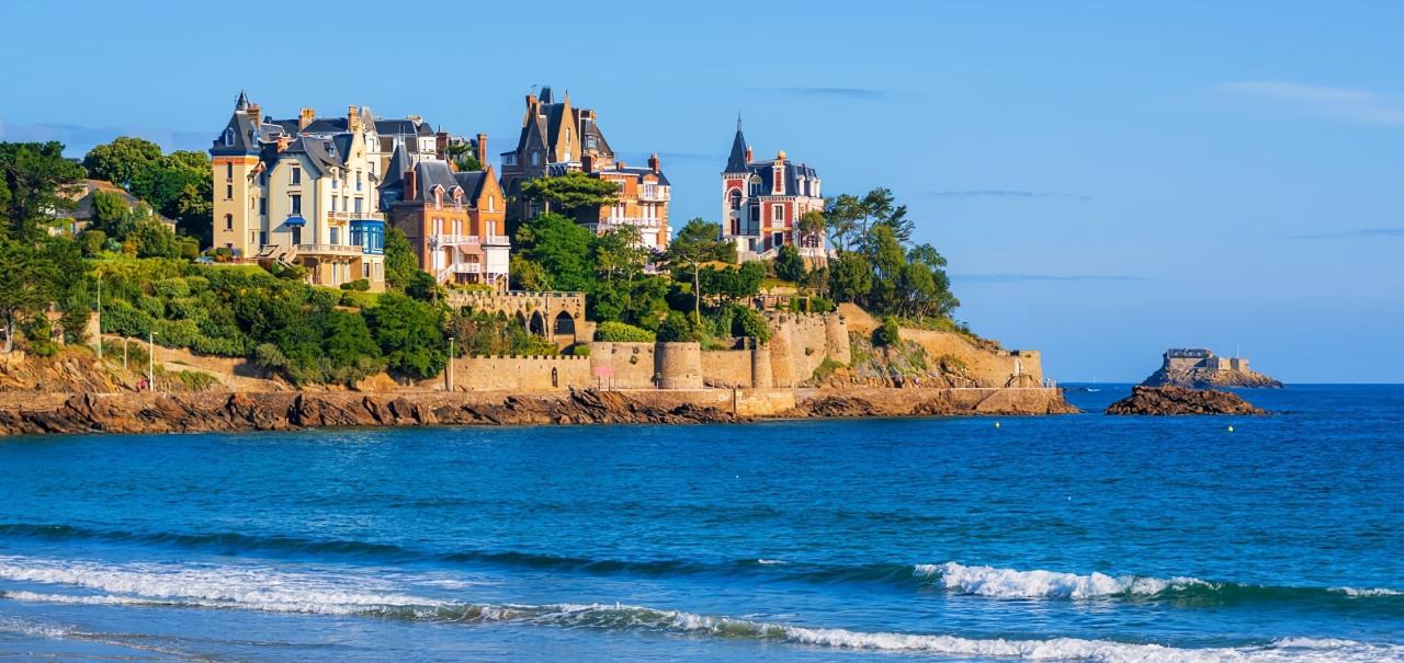 Saint Malo et Dinard en sidecar vintage