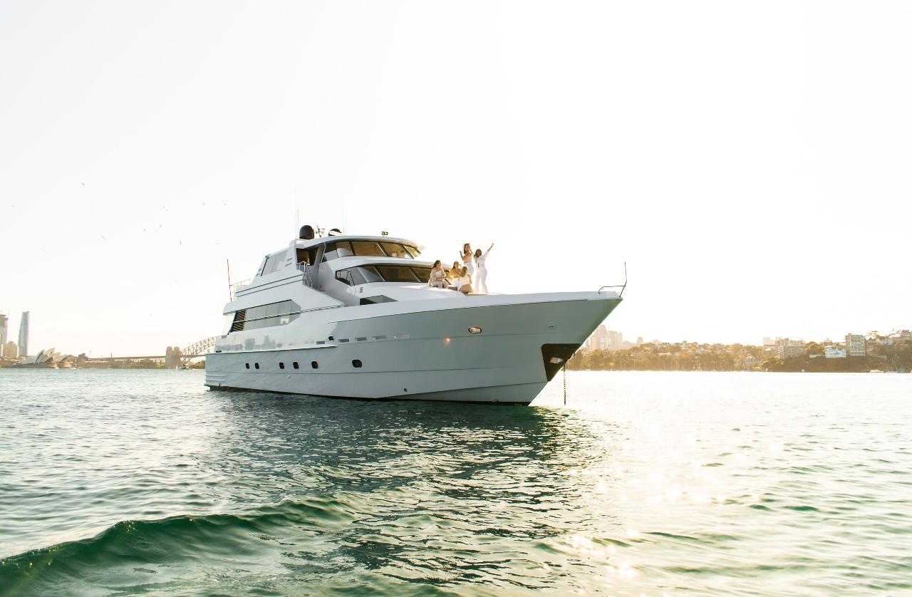 Luxury Yacht New Year’s Eve Cruise 2025
