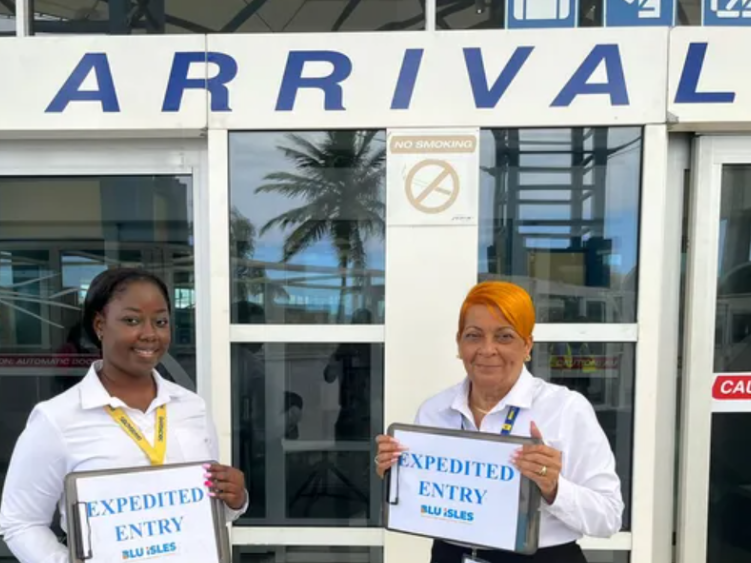 Arrival Fast Track 