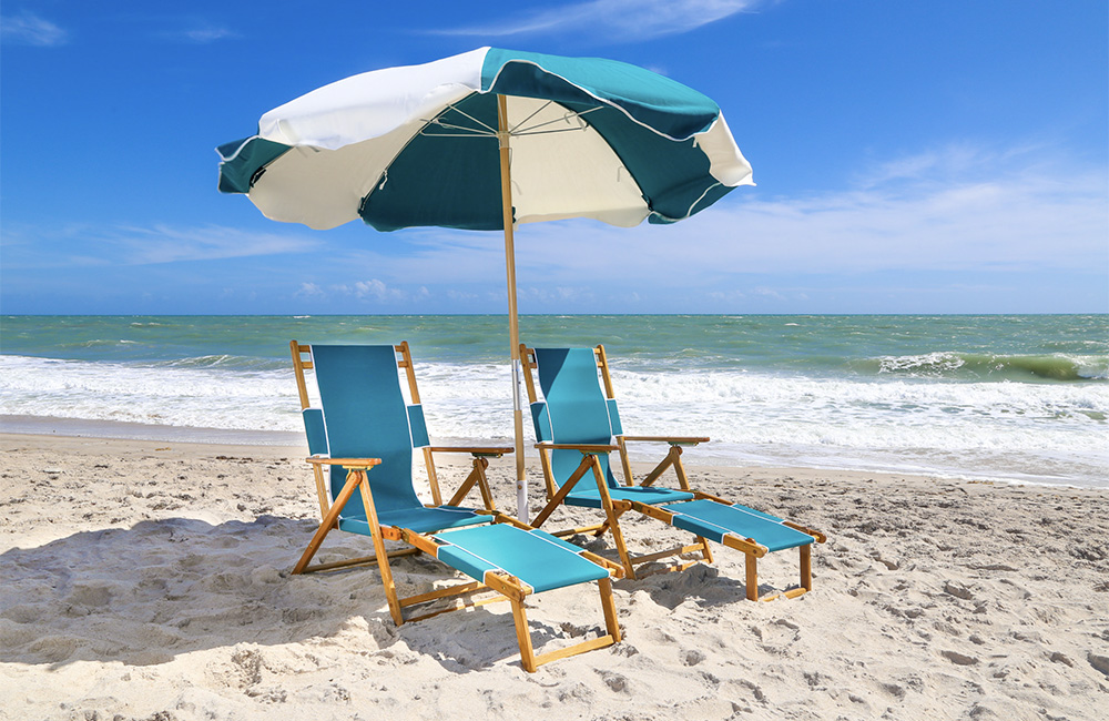 Beach Umbrella & 2 Beach Lounge Chairs