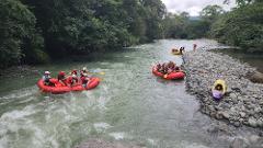 Tour de Rafting en el Río Pacuare