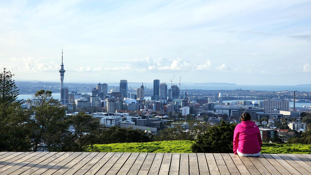 Auckland Revealed – Layers of the City | Private Full-Day Tour (2–4 Guests)