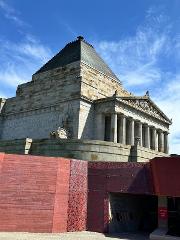 GYG Big Bus Private Melbourne CBD Walk & Drive Tours (up to 21 pax) 