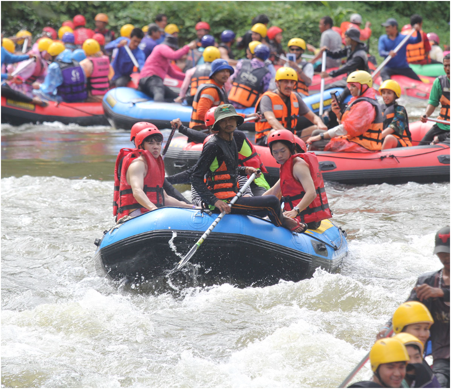Rafting Tour by LE' RAFTING