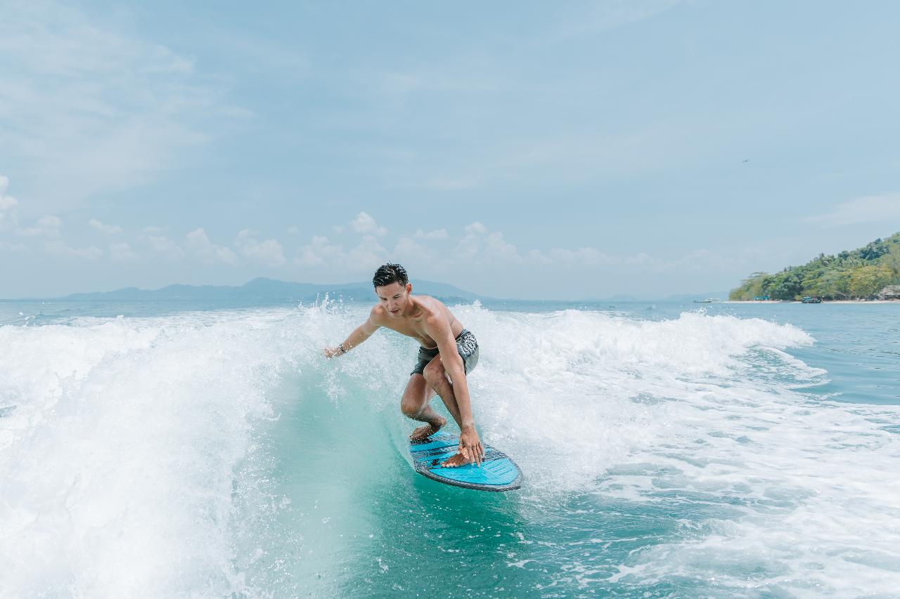 Wave & Chill – VIP Surf Session