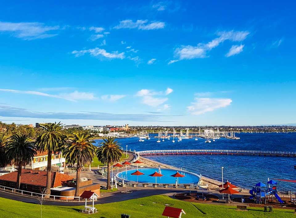 Tullamarine Airport to Geelong