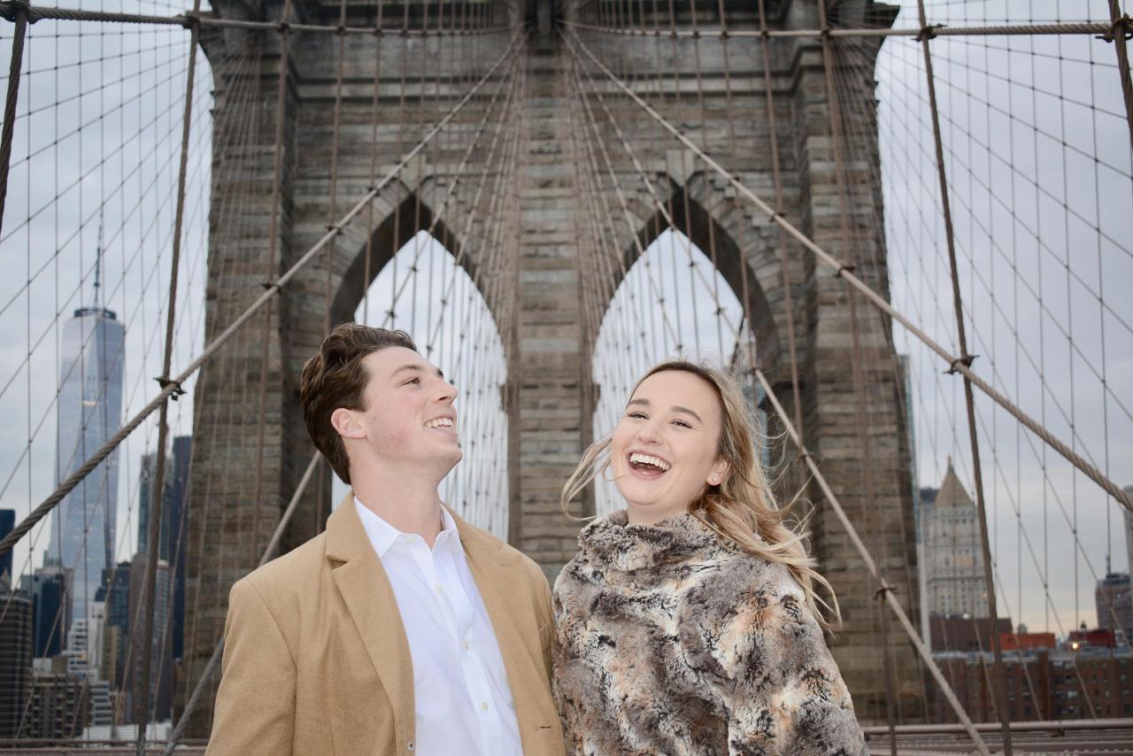 Gift Card 30-Minute Photoshoot (One Recipient Valid for up to 6 guests)