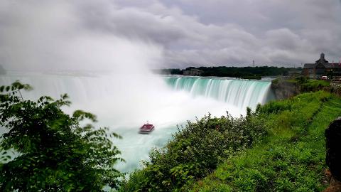 Richmond Hill To Niagara Falls Large Group Custom Bus Tour (upto 56 Passengers)