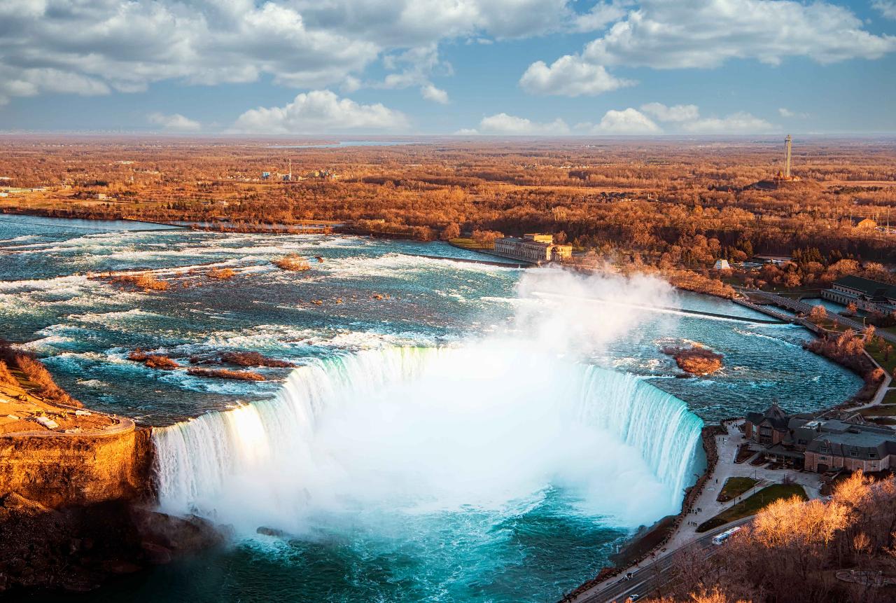 Niagara Falls Private Tour upto 4 People (Pickups From Niagara Falls & Niagara on-the-lake)