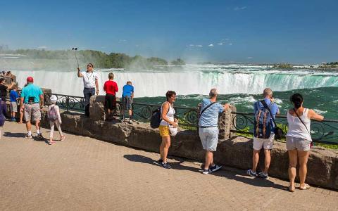 Brampton To Niagara Falls Small Group Custom Tour (1-6 people)