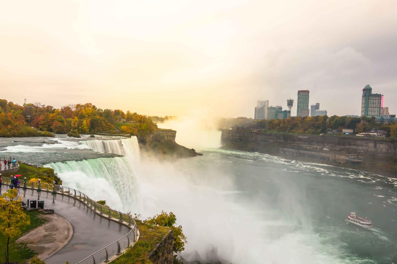 Toronto To Niagara Falls Custom Private Tour For 28 People