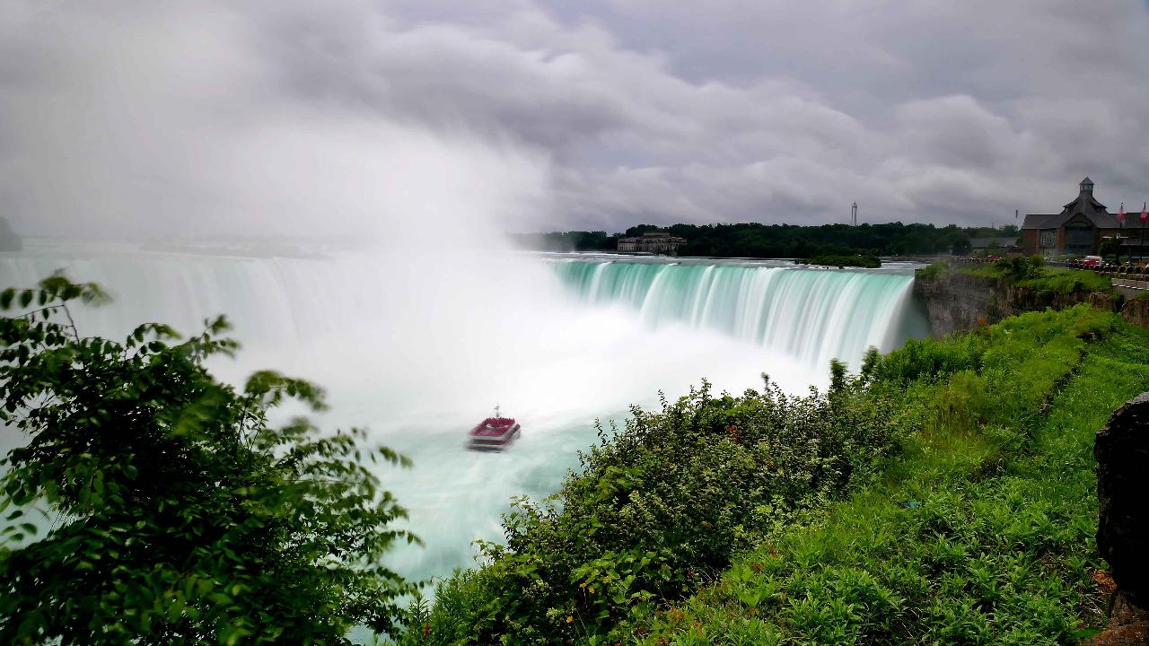 Toronto To Niagara Falls Half Day Custom Private Tour (upto 6 people)