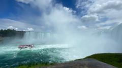 Richmond Hill to Niagara Falls Half Day Luxury Private Tour (upto 10 people)