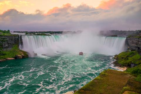 niagara_falls_waterfall_view_from_ontario_canada