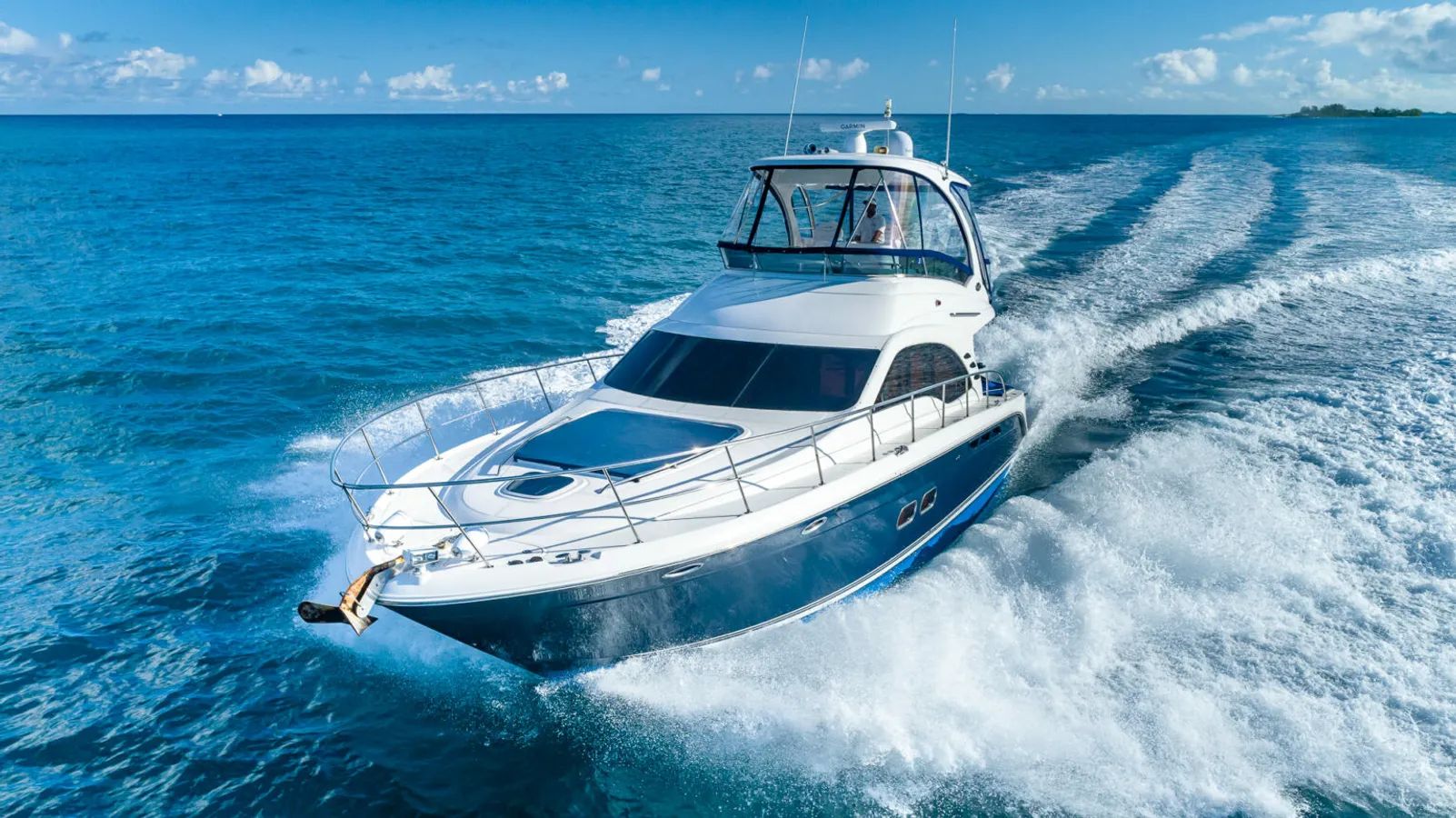 M/Y PURA VIDA | 55 FT