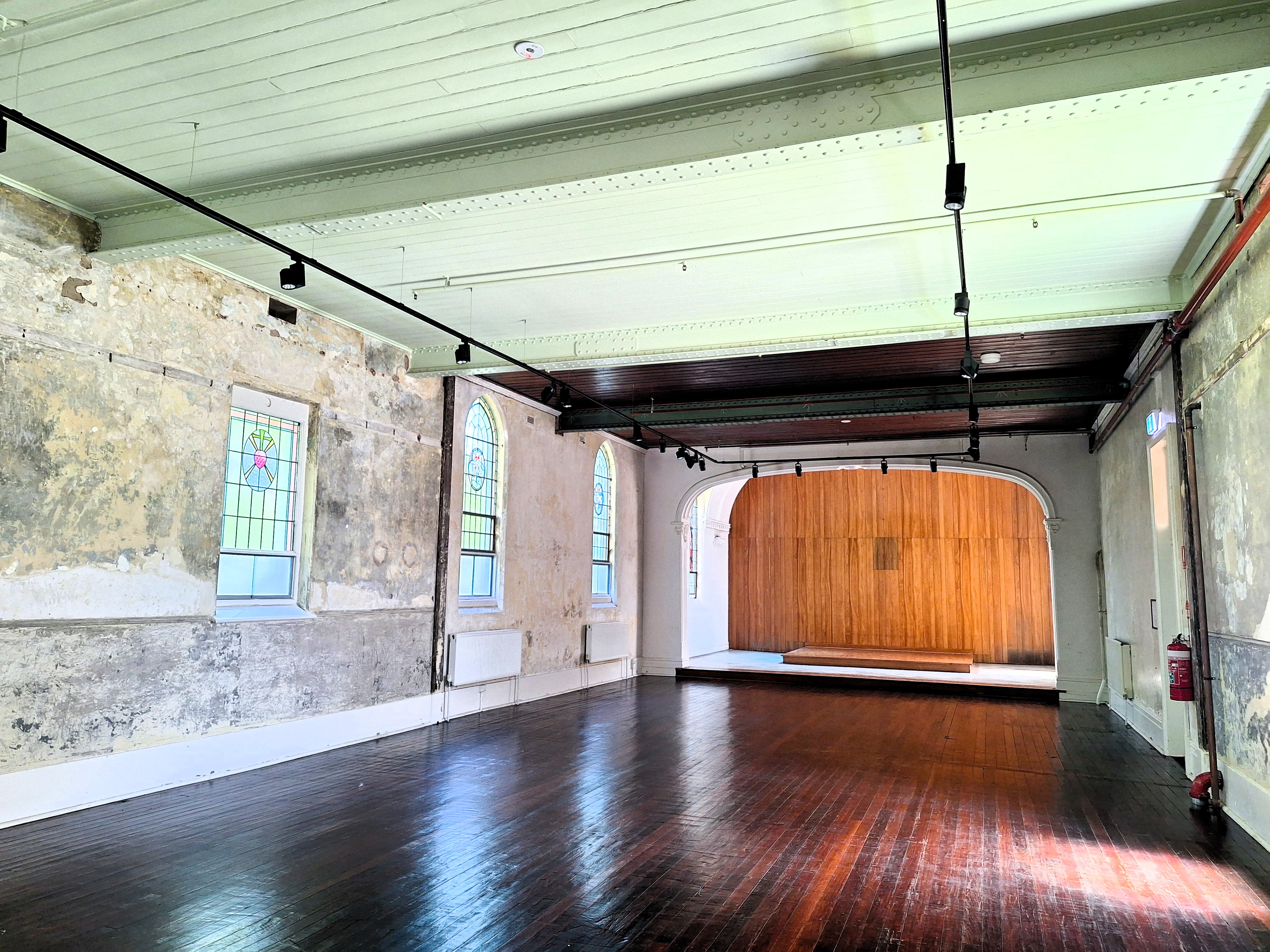 Melbourne Tour: Walk the Yarra & Heritage Convent Experience