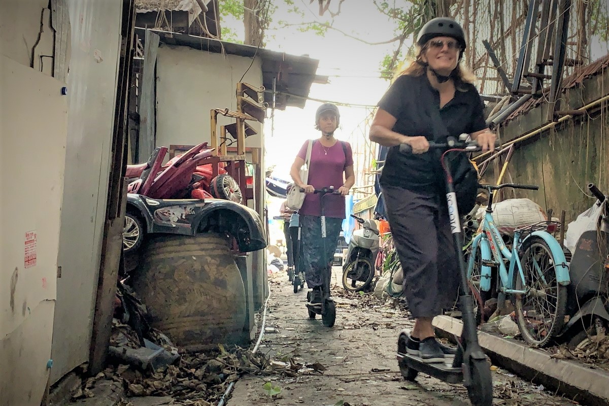 Scoot Bangkok's Backstreets