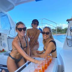 4 Hour Hens Party Cruise - Party with Room to Breathe (up to 30 guests)