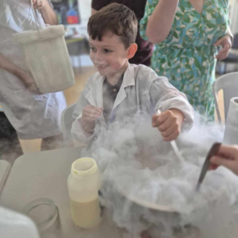Frozen science factory: liquid nitrogen creations