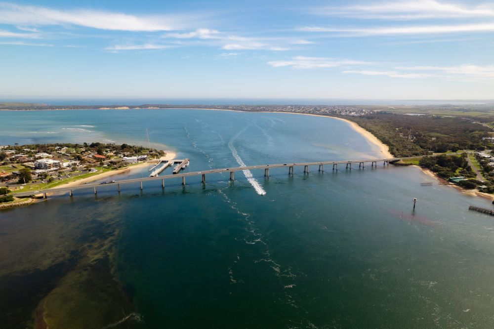 Depart Melbourne: Phillip Island Hop on Hop off and Penguins Day Tour