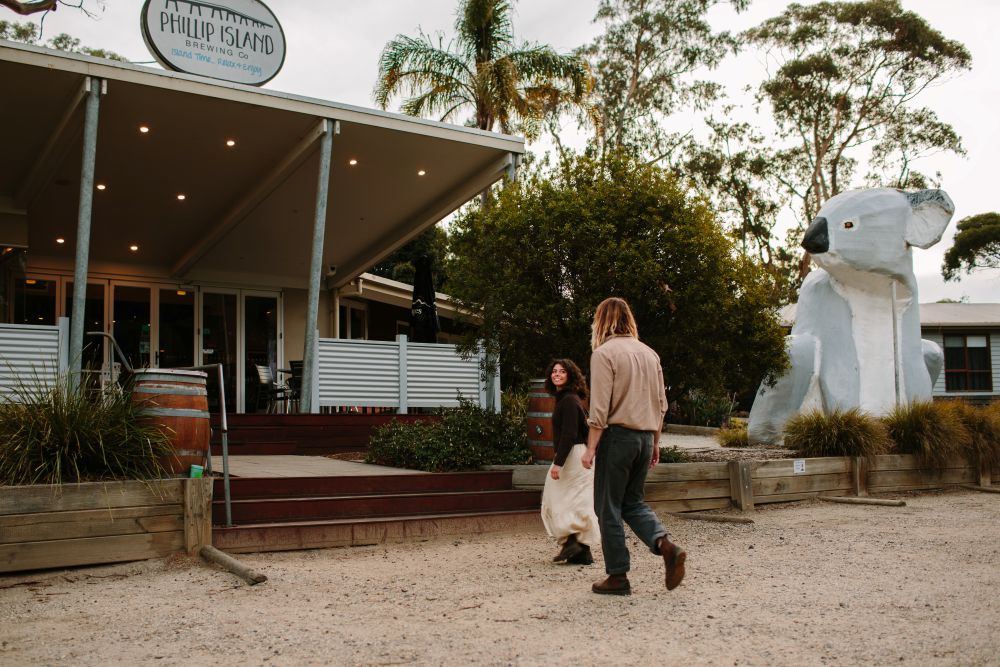 Depart Melbourne: Phillip Island Hop on Hop off and Penguins Day Tour