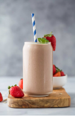Strawberry & Banana Smoothie with Almond Milk 