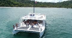 Ocean Catamaran Dolphin & Snorkeling Tour