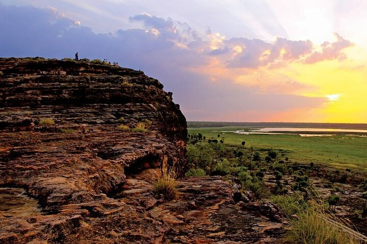 Kakadu National Park Full Day Tour-  2 Hour Aboriginal Cultural River Cruise, Cahills Crossing, Ubirr Rock Art Gallery & Lookout, Ubirr Lookout - Departing Darwin - Tour 3A