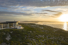 From Sydney: Southern Ocean Lodge | Flinders Suite | 2pp x 2 nights 