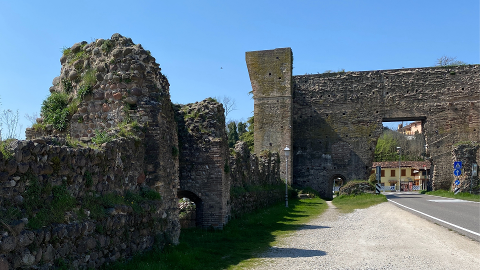 8aa876ae93894f8ea7d0a4f1b80ef347Rezdy_Entdecker_Tour_15