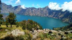 Mount Rinjani Trekking (Rim + Crater)