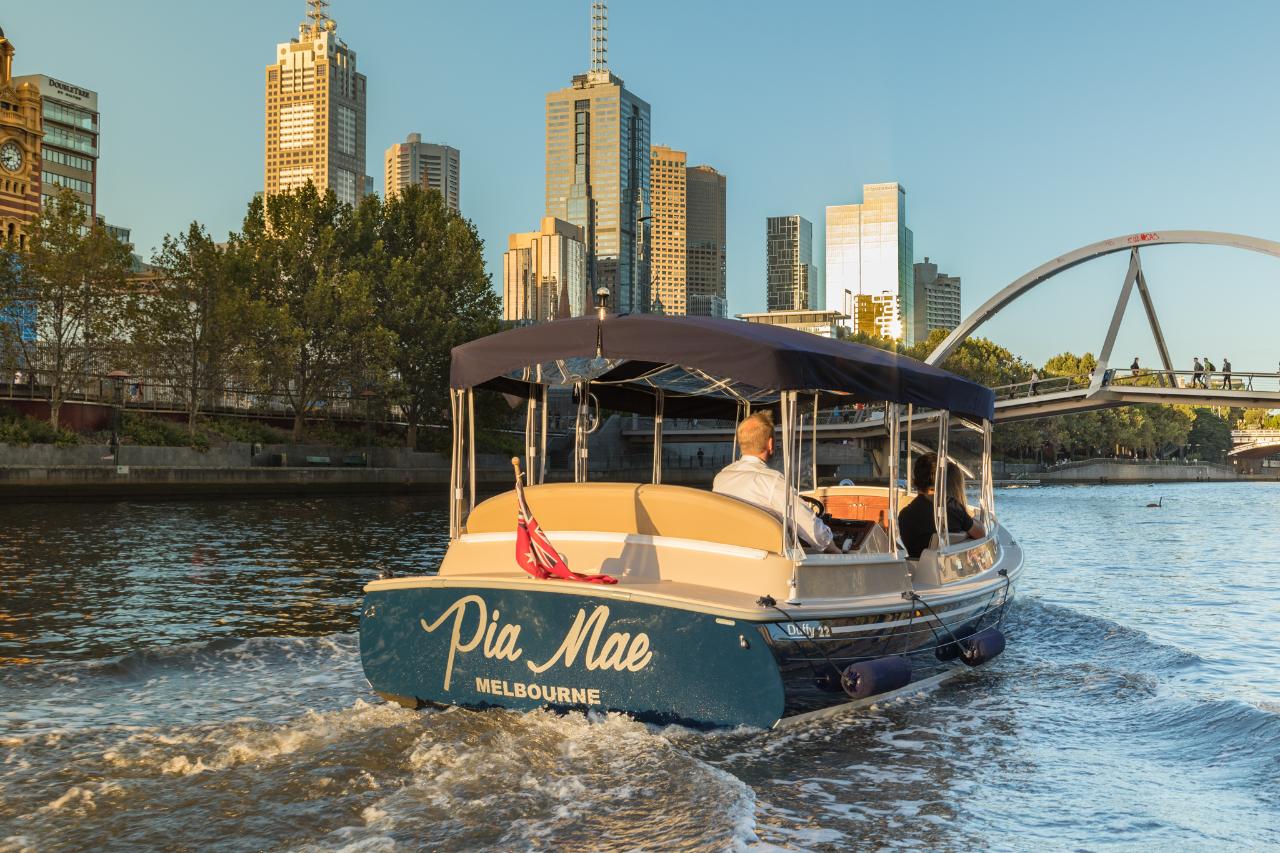 lunch boat cruise melbourne