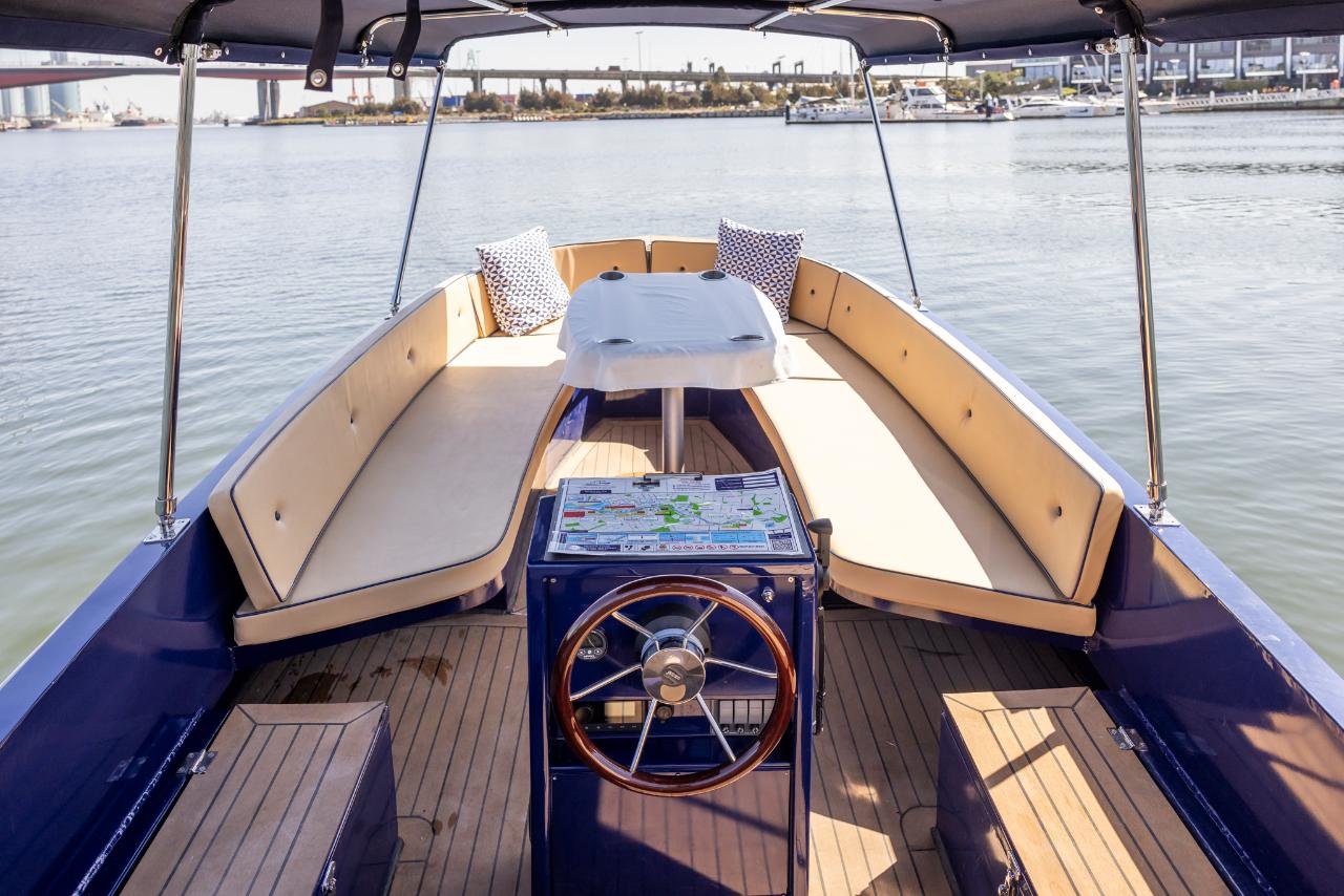 Electric boat hire on the Yarra River