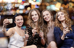 3hr Private High Tea Luxury Hen's Party Cruise Melbourne for up-to 32