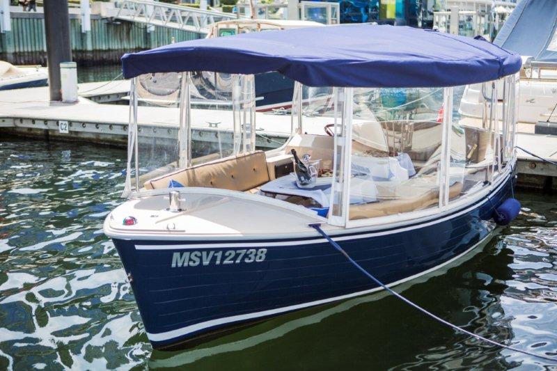 4 hour Self-Drive Hire - Harvey A - For up to 10 People -   No license required!