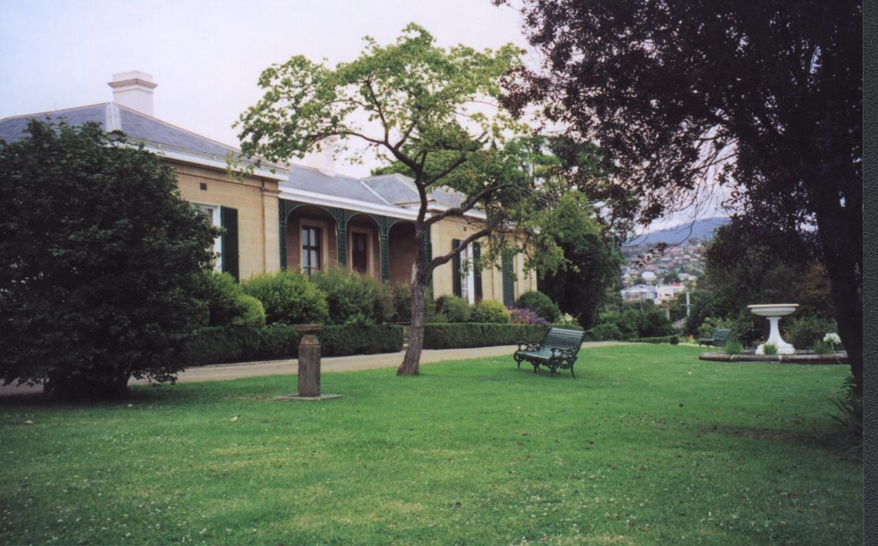 Spring  Fair Open Day Tours, Runnymede House, Hobart