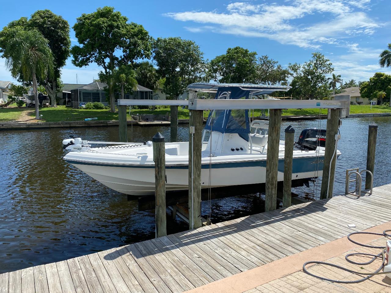 Sea Fox Bay boat 22' this boat is fully equipped and powered by HONDA ...