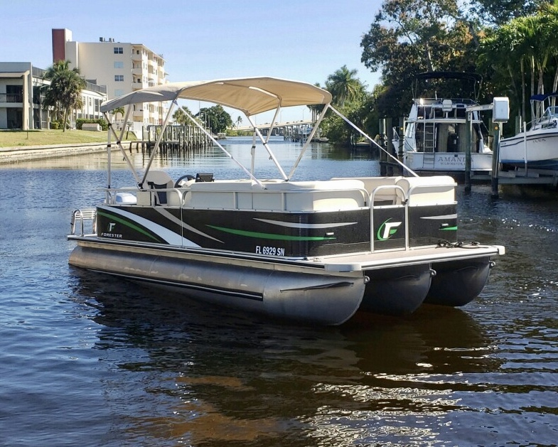 New 2020 Forester 22' tri-toon pontoon boat 