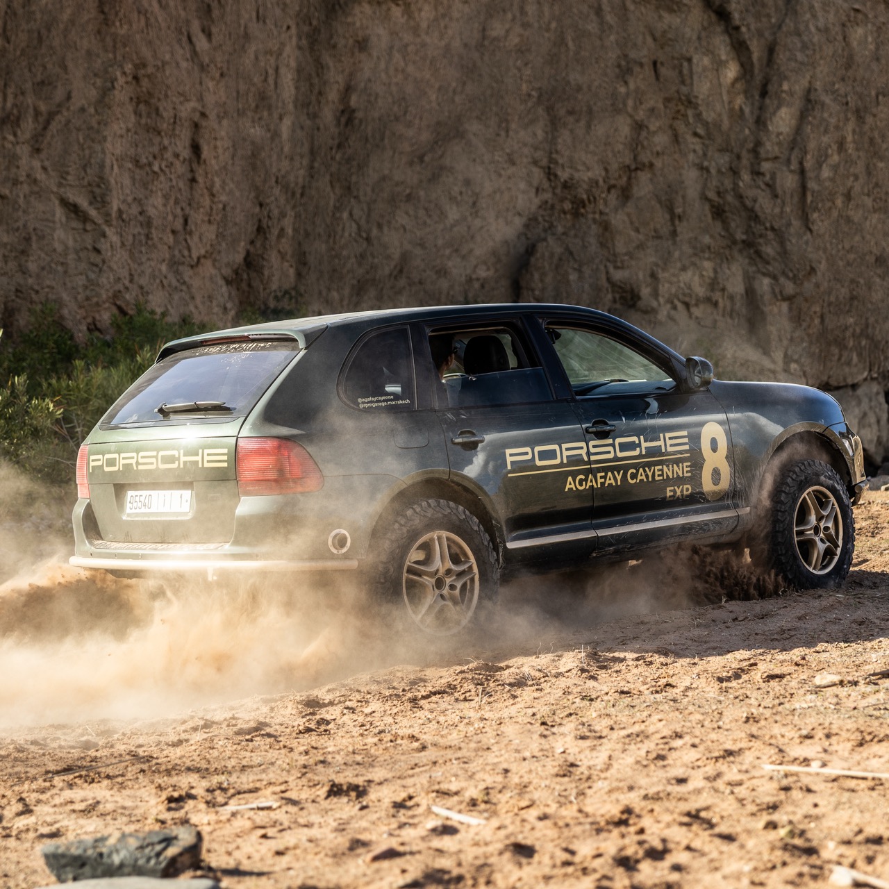 Explorer Tour - V8 Turbo 500HP - You drive, We guide.