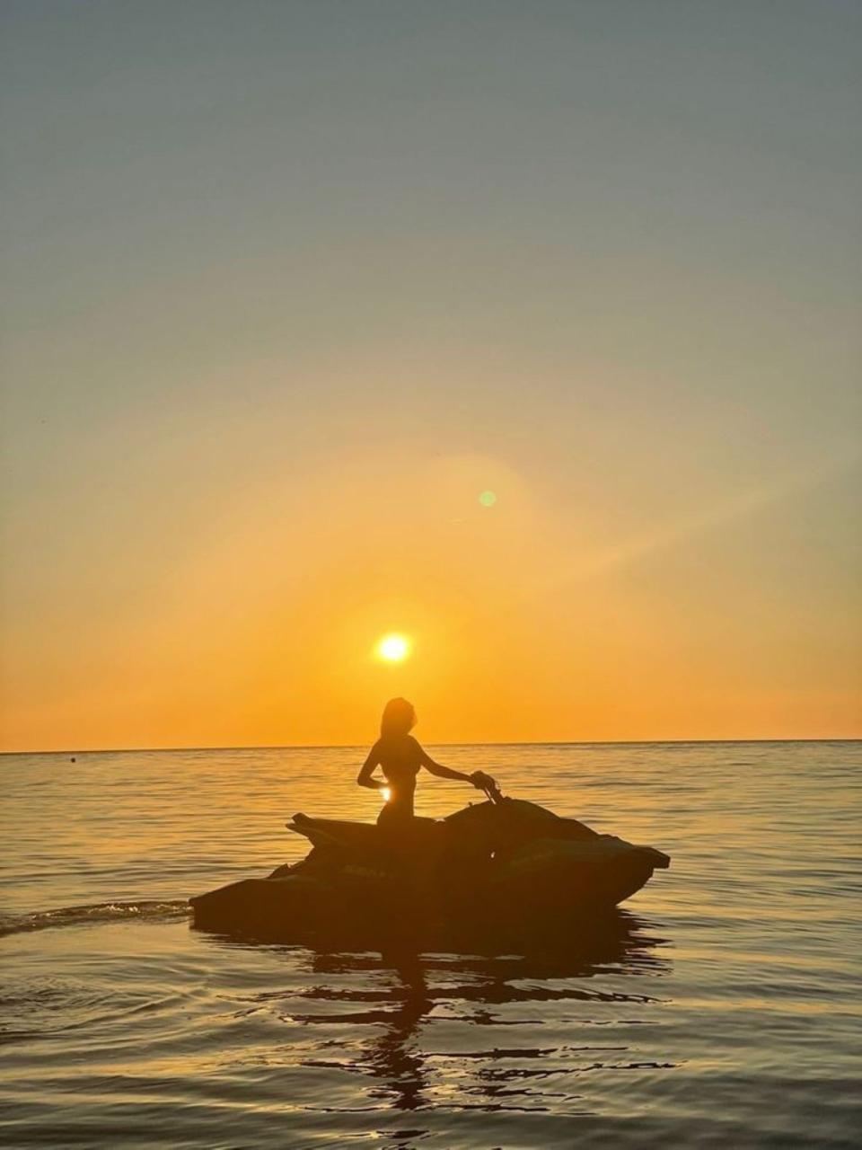 Island Escape 75 Minutes - Sunset- Single Rider Option – Ride with the Guide (Subject to availability and confirmation)
