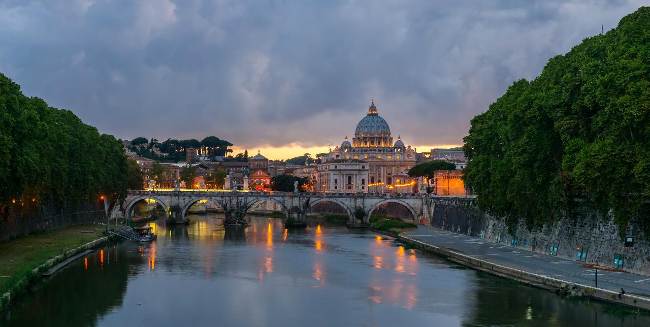 Legends and ghosts among the streets of Rome